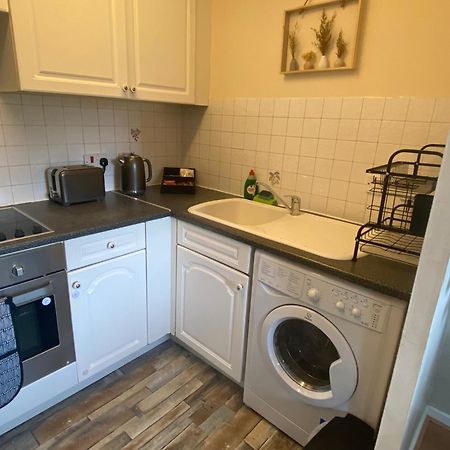 Lovely 2 Dbl Bed Apartment Near Heaton Park And North Manchester Hospital With Parking Exteriér fotografie