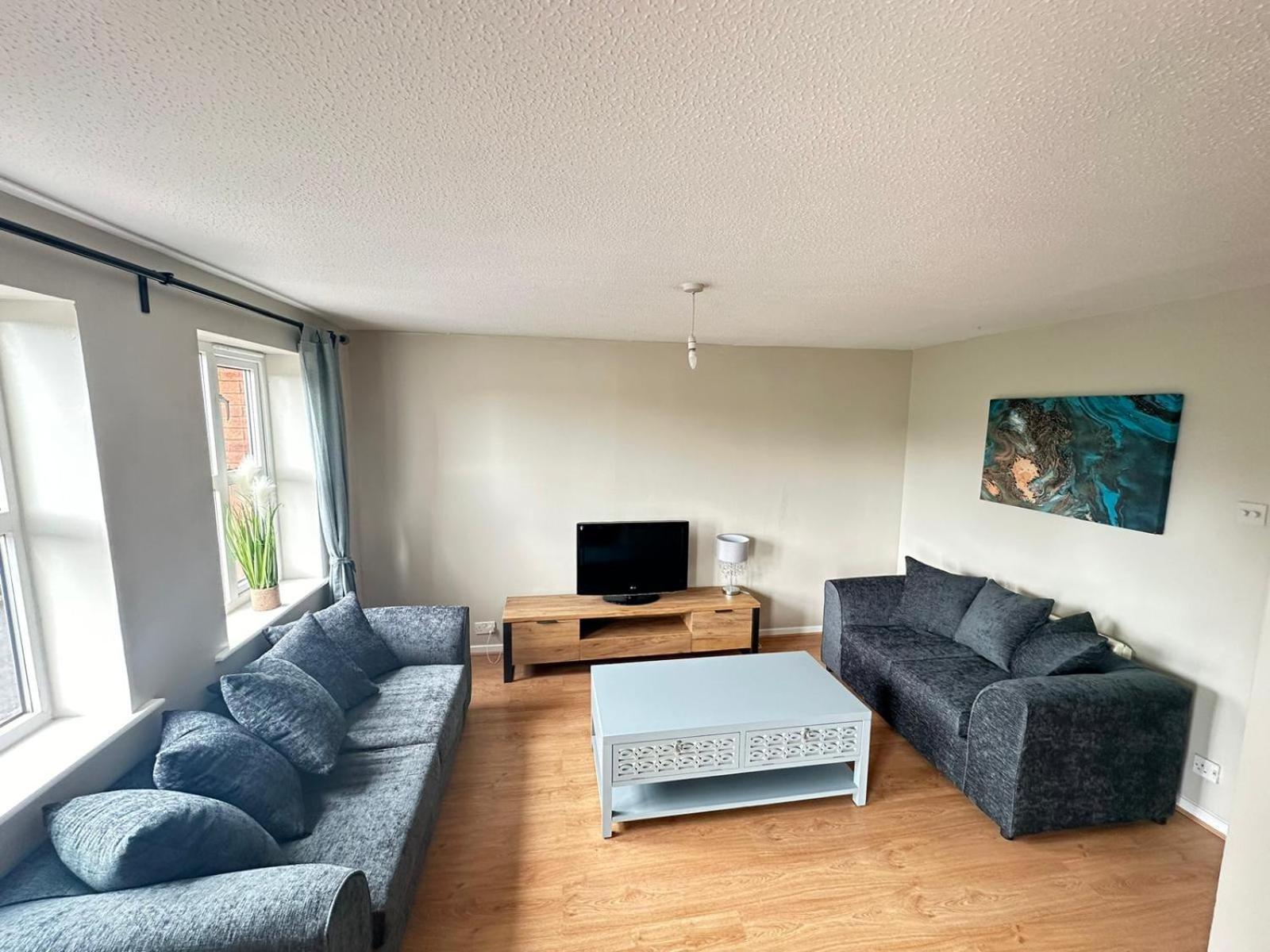 Lovely 2 Dbl Bed Apartment Near Heaton Park And North Manchester Hospital With Parking Exteriér fotografie